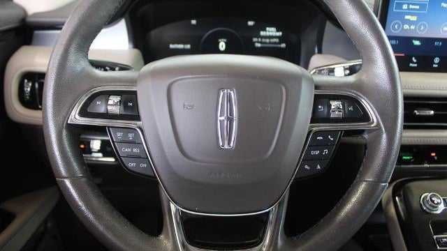 2022 Lincoln Nautilus Standard