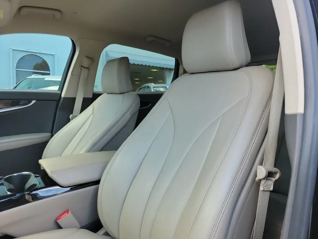 2022 Lincoln Nautilus - $24,995