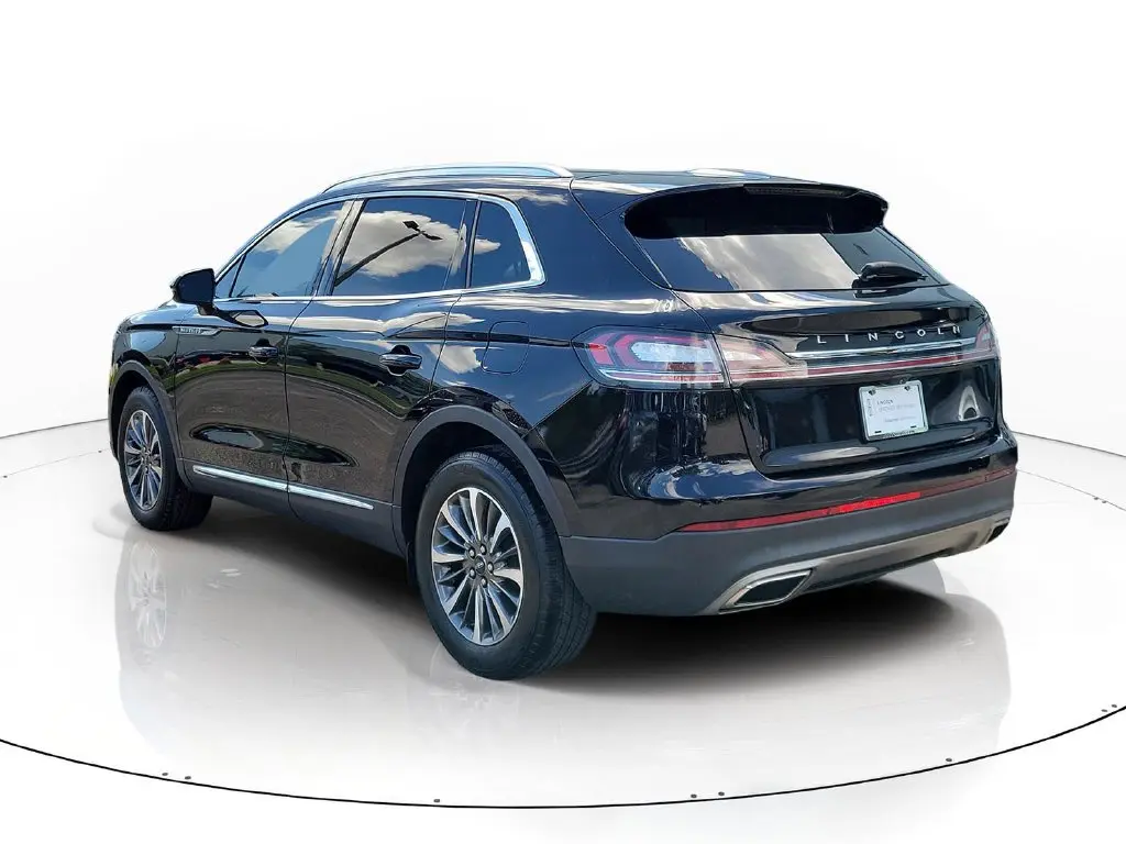 2022 Lincoln Nautilus - $24,995