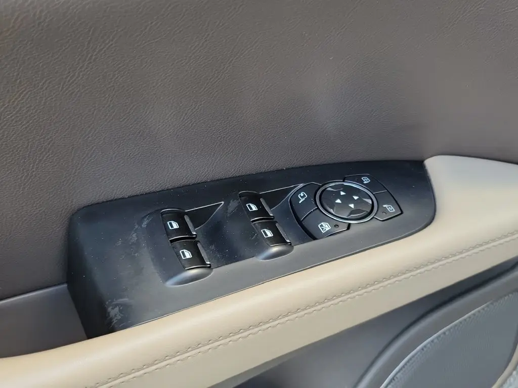 2022 Lincoln Nautilus - $24,995