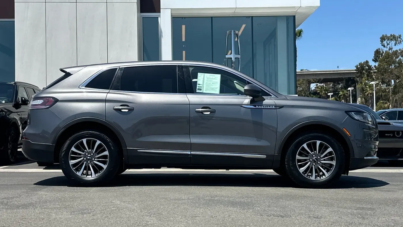 2023 Lincoln Nautilus Standard