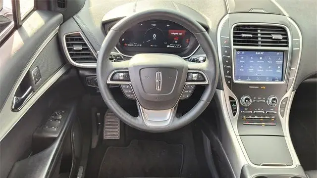 2020 Lincoln Nautilus Standard