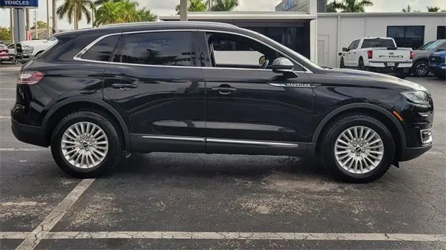 2020 Lincoln Nautilus Standard