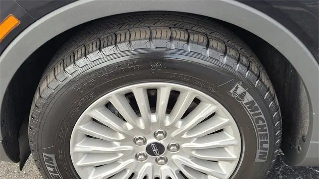 2020 Lincoln Nautilus Standard