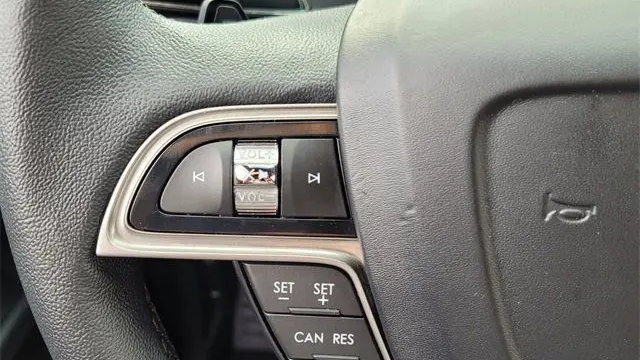 2020 Lincoln Nautilus Standard