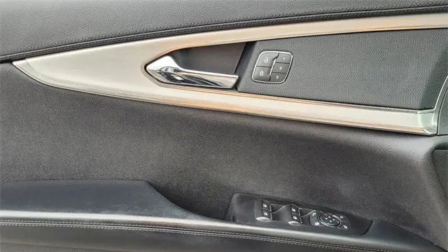 2020 Lincoln Nautilus Standard