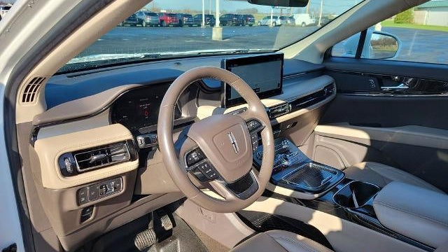 2021 Lincoln Nautilus Standard