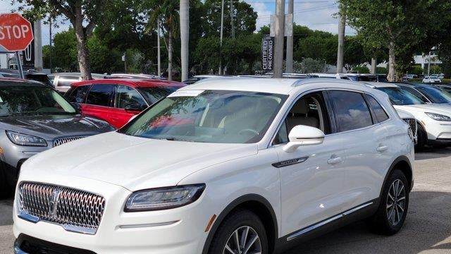 2022 Lincoln Nautilus Standard