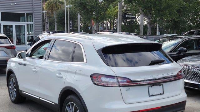 2022 Lincoln Nautilus Standard