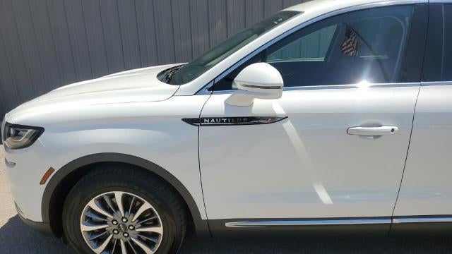 2022 Lincoln Nautilus Standard