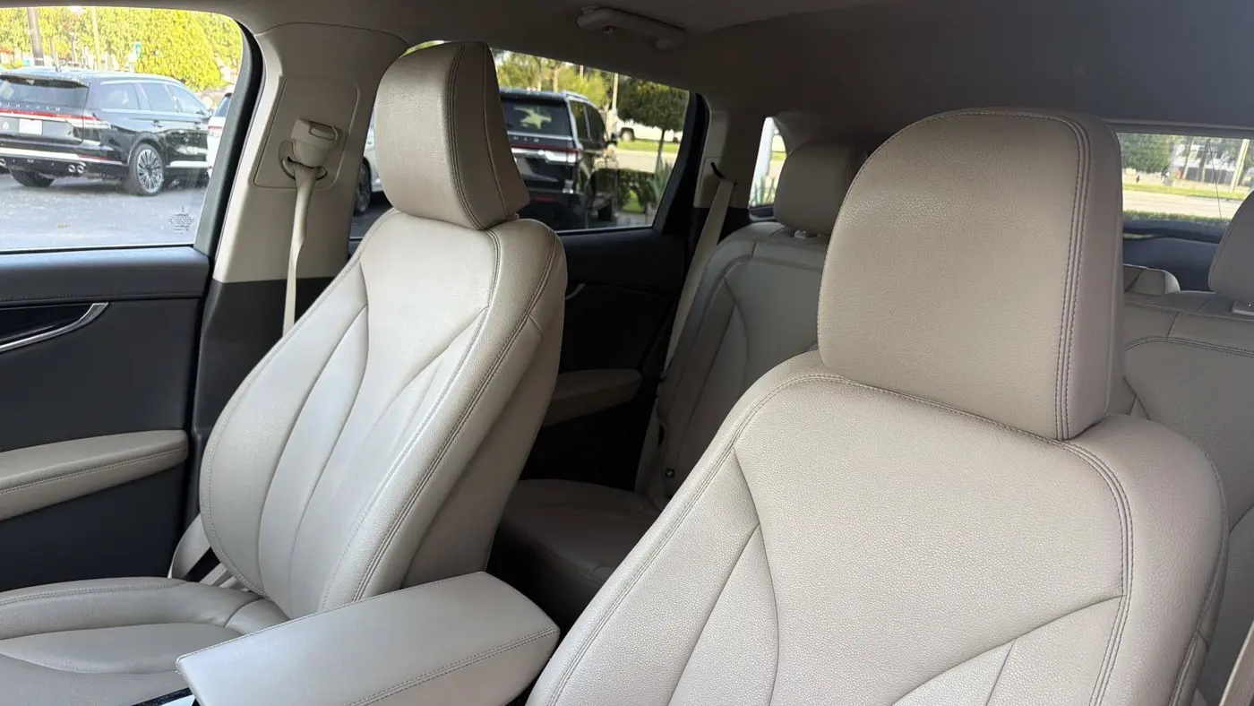 2022 Lincoln Nautilus Standard