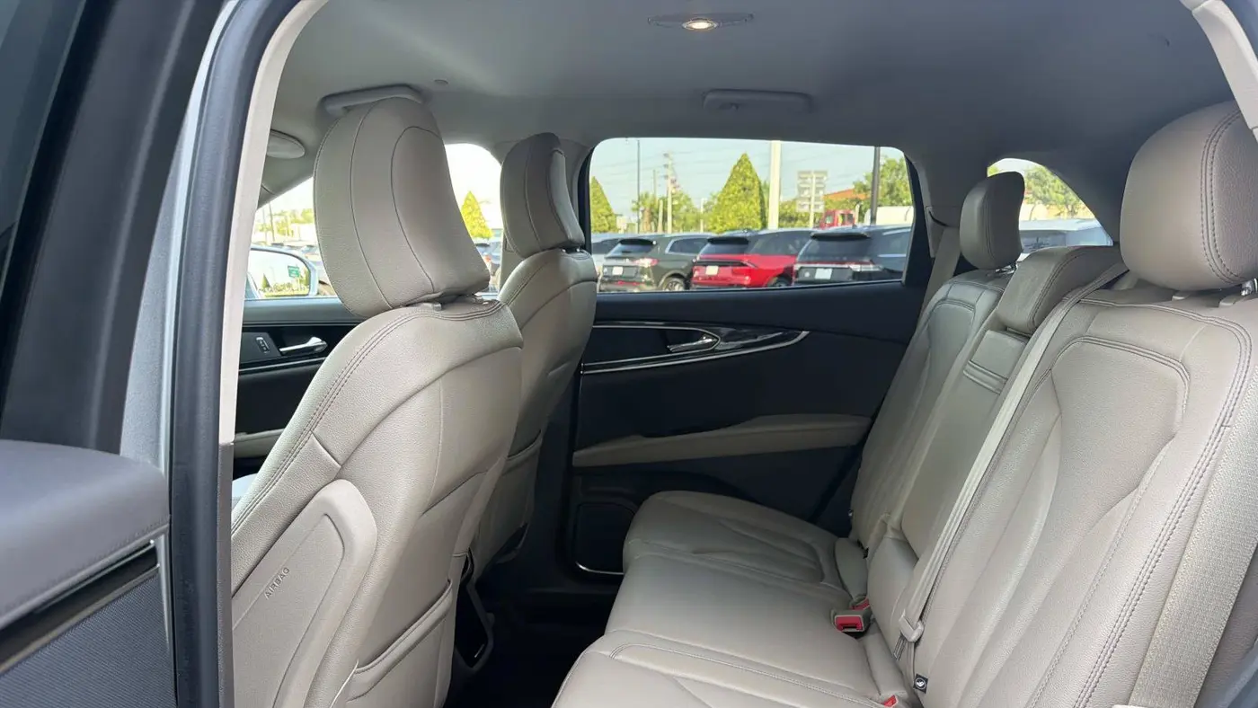 2022 Lincoln Nautilus Standard
