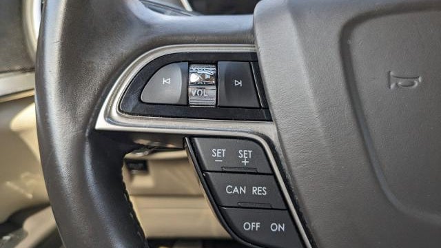 2020 Lincoln Nautilus Standard