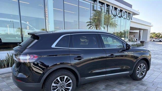 2022 Lincoln Nautilus Standard