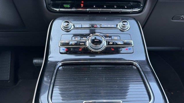 2022 Lincoln Nautilus Standard