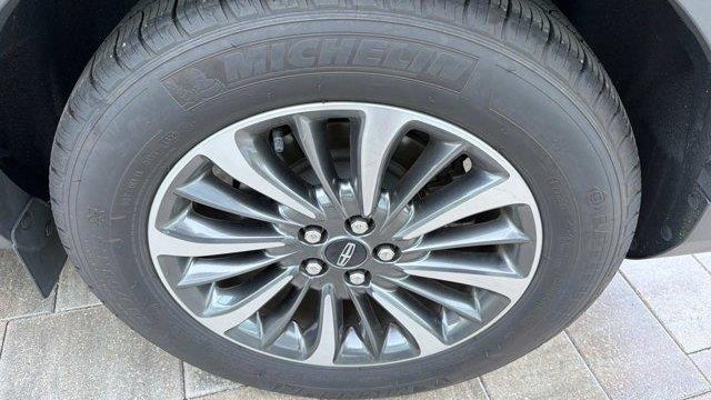 2022 Lincoln Nautilus Standard