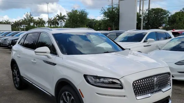 2023 Lincoln Nautilus Standard