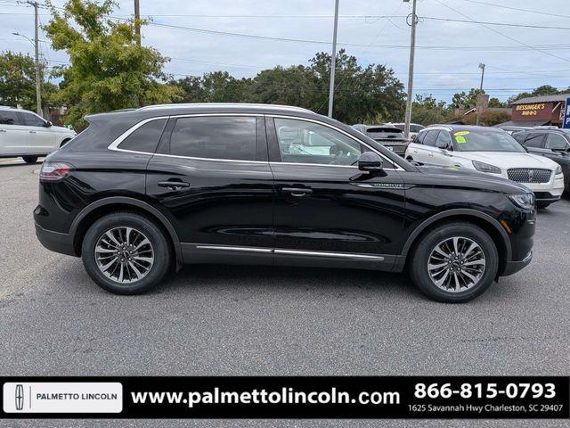 2023 Lincoln Nautilus Standard — photo 1 of 12