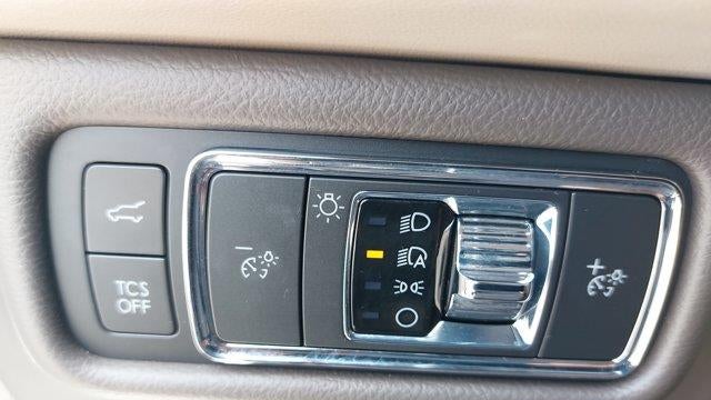 2021 Lincoln Nautilus Standard