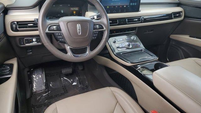 2022 Lincoln Nautilus Standard
