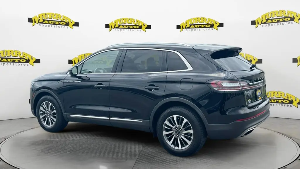 2022 Lincoln Nautilus Standard