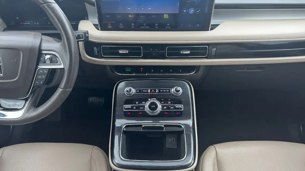 2022 Lincoln Nautilus Standard