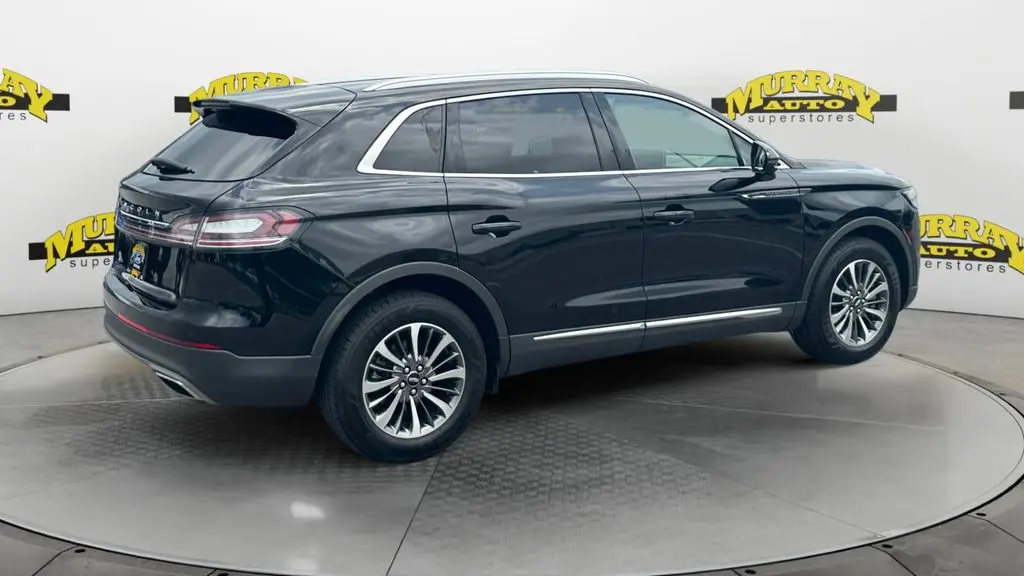 2022 Lincoln Nautilus Standard