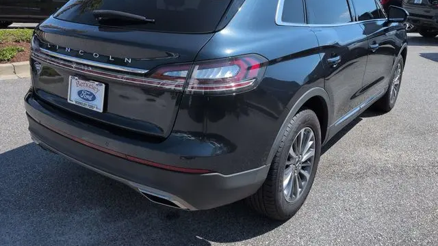 2022 Lincoln Nautilus Standard