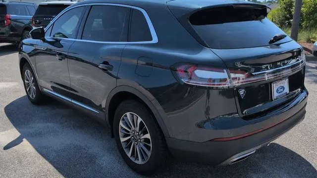 2022 Lincoln Nautilus Standard