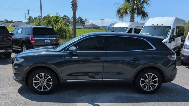 2022 Lincoln Nautilus Standard