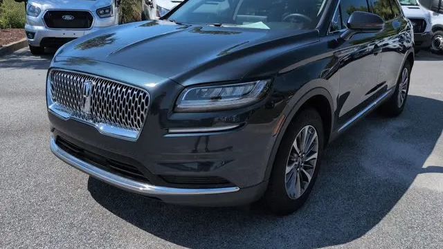 2022 Lincoln Nautilus Standard