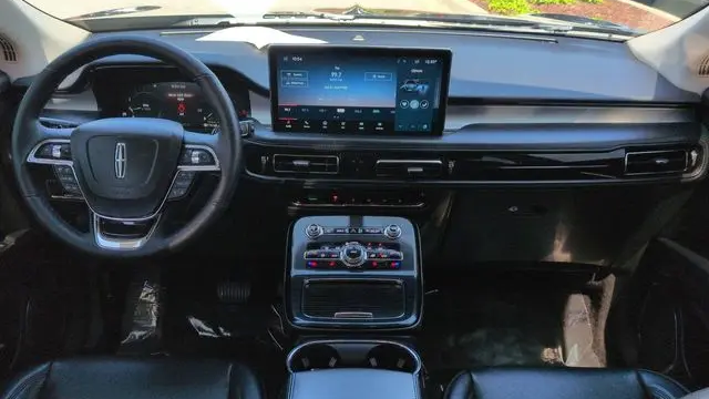 2022 Lincoln Nautilus Standard