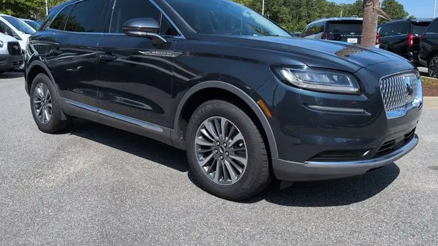 2022 Lincoln Nautilus Standard