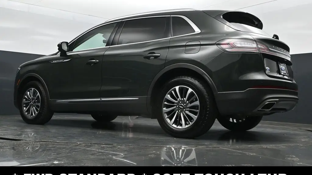 2023 Lincoln Nautilus Standard