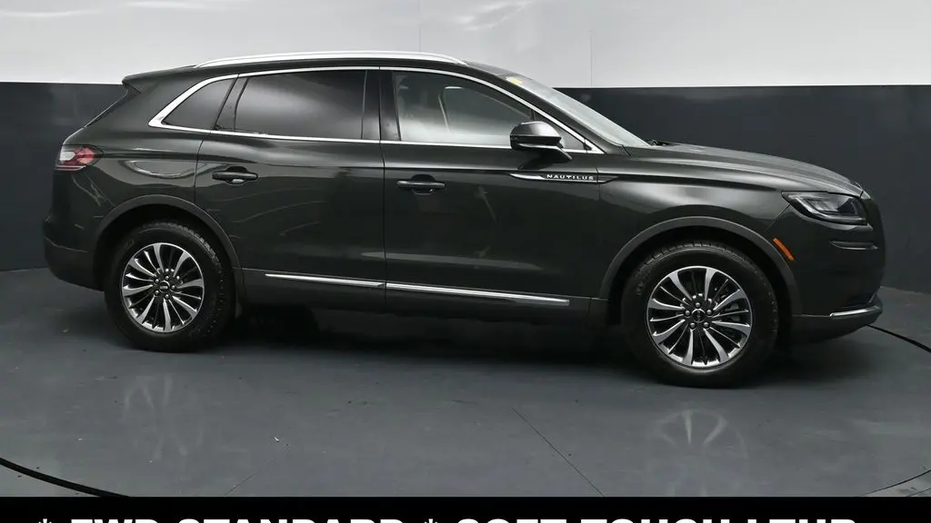 2023 Lincoln Nautilus Standard