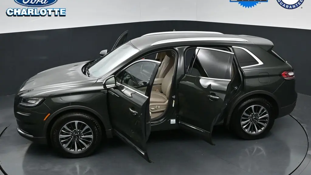 2023 Lincoln Nautilus Standard