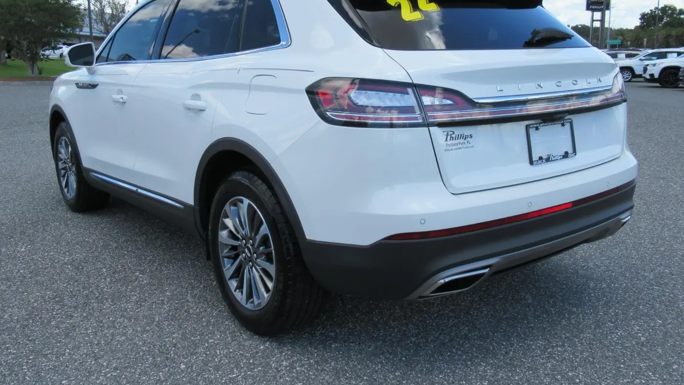 2022 Lincoln Nautilus Standard