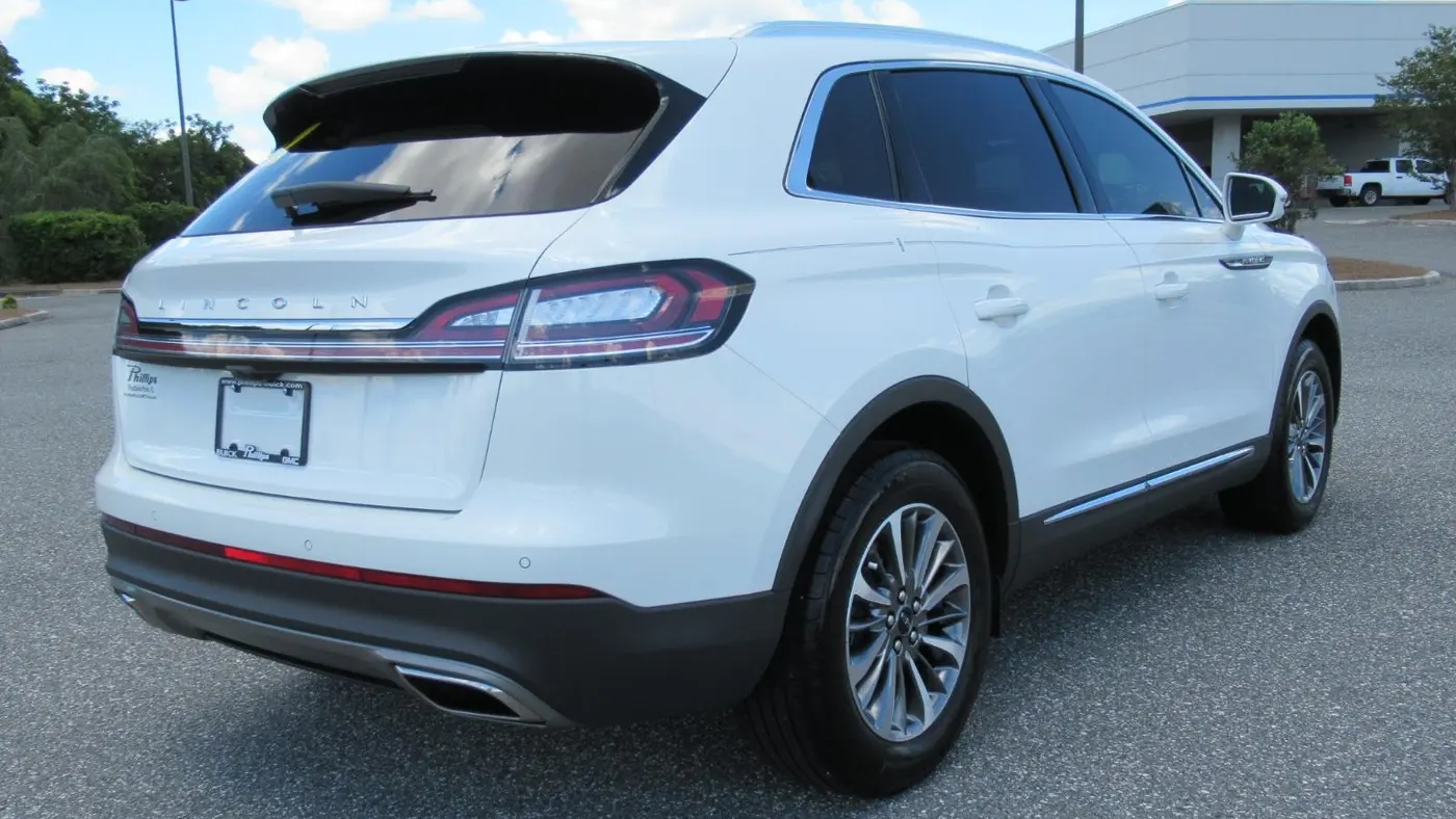 2022 Lincoln Nautilus Standard