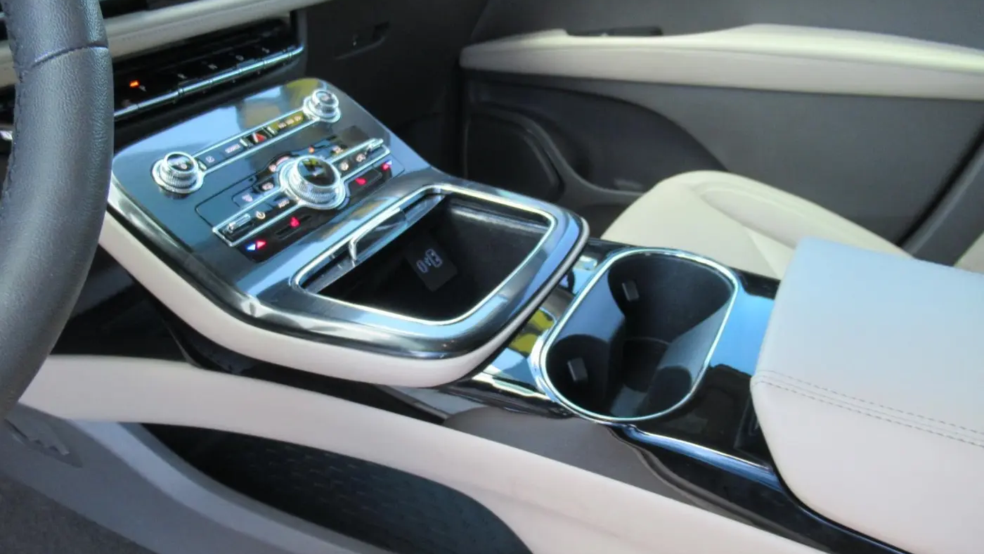 2022 Lincoln Nautilus Standard