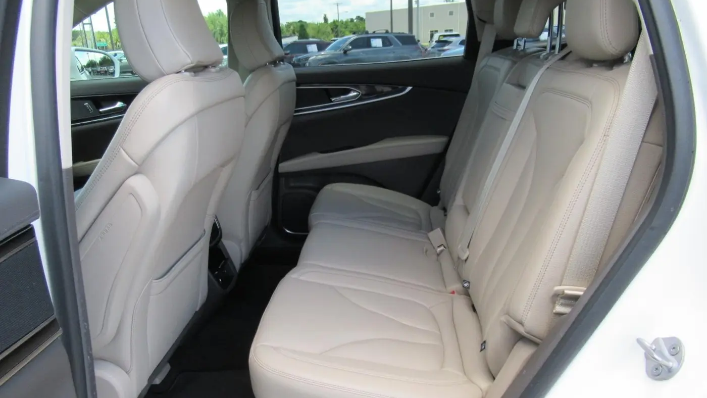 2022 Lincoln Nautilus Standard
