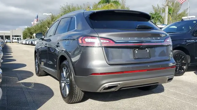 2022 Lincoln Nautilus Standard