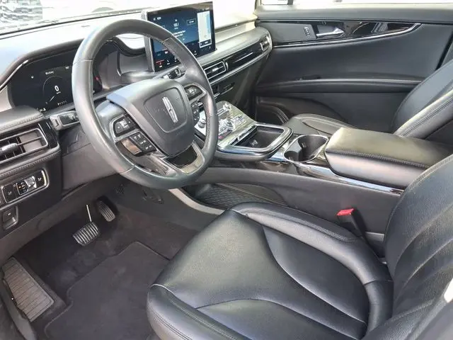 2023 Lincoln Nautilus - $24,990