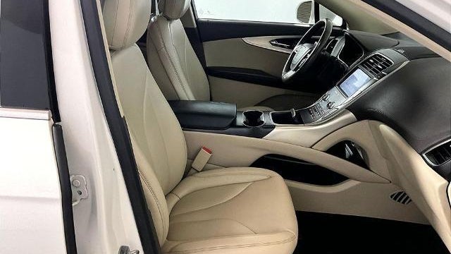 2020 Lincoln Nautilus Standard