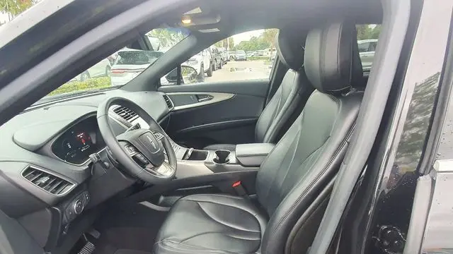 2020 Lincoln Nautilus Standard