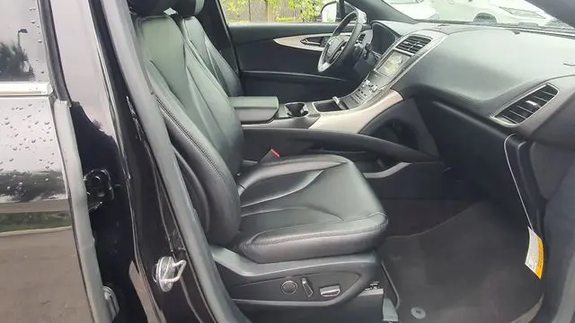 2020 Lincoln Nautilus Standard