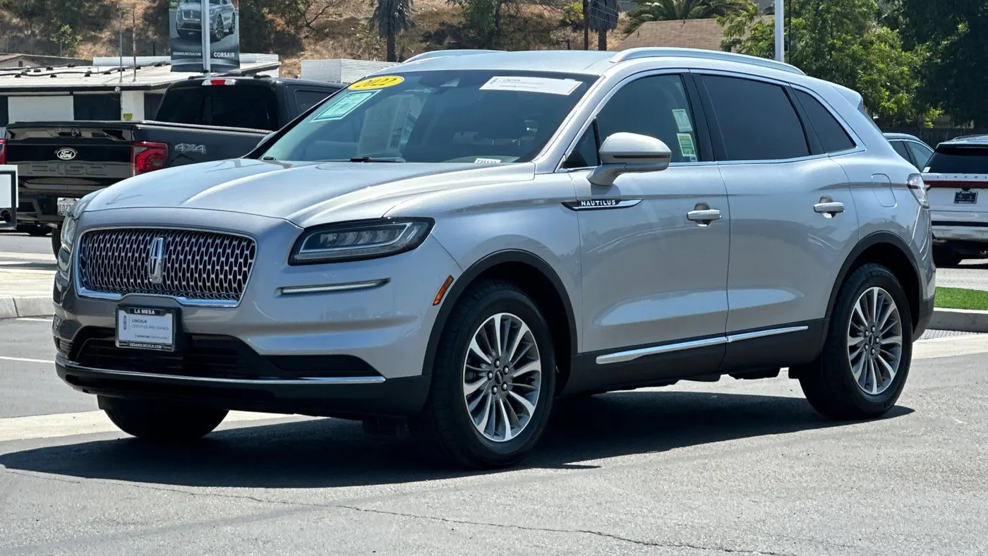 2022 Lincoln Nautilus Standard