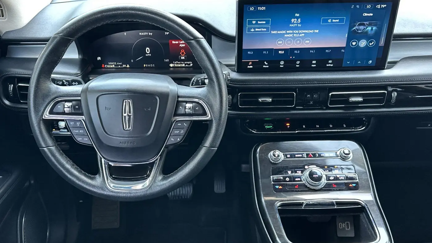 2022 Lincoln Nautilus Standard