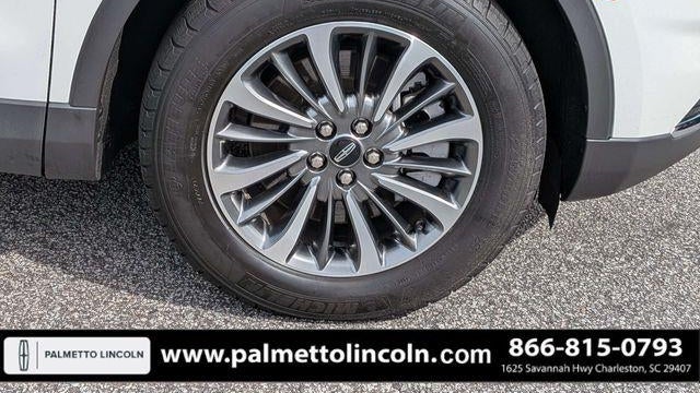 2022 Lincoln Nautilus Standard