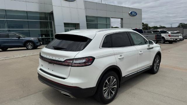 2022 Lincoln Nautilus Standard