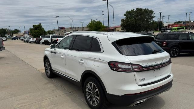 2022 Lincoln Nautilus Standard